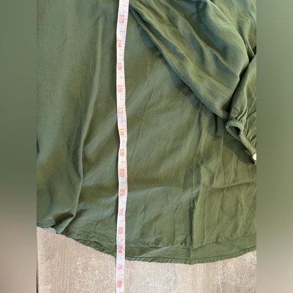 Old Navy Long Sleeve Green Blouse Medium - Picture 8 of 9